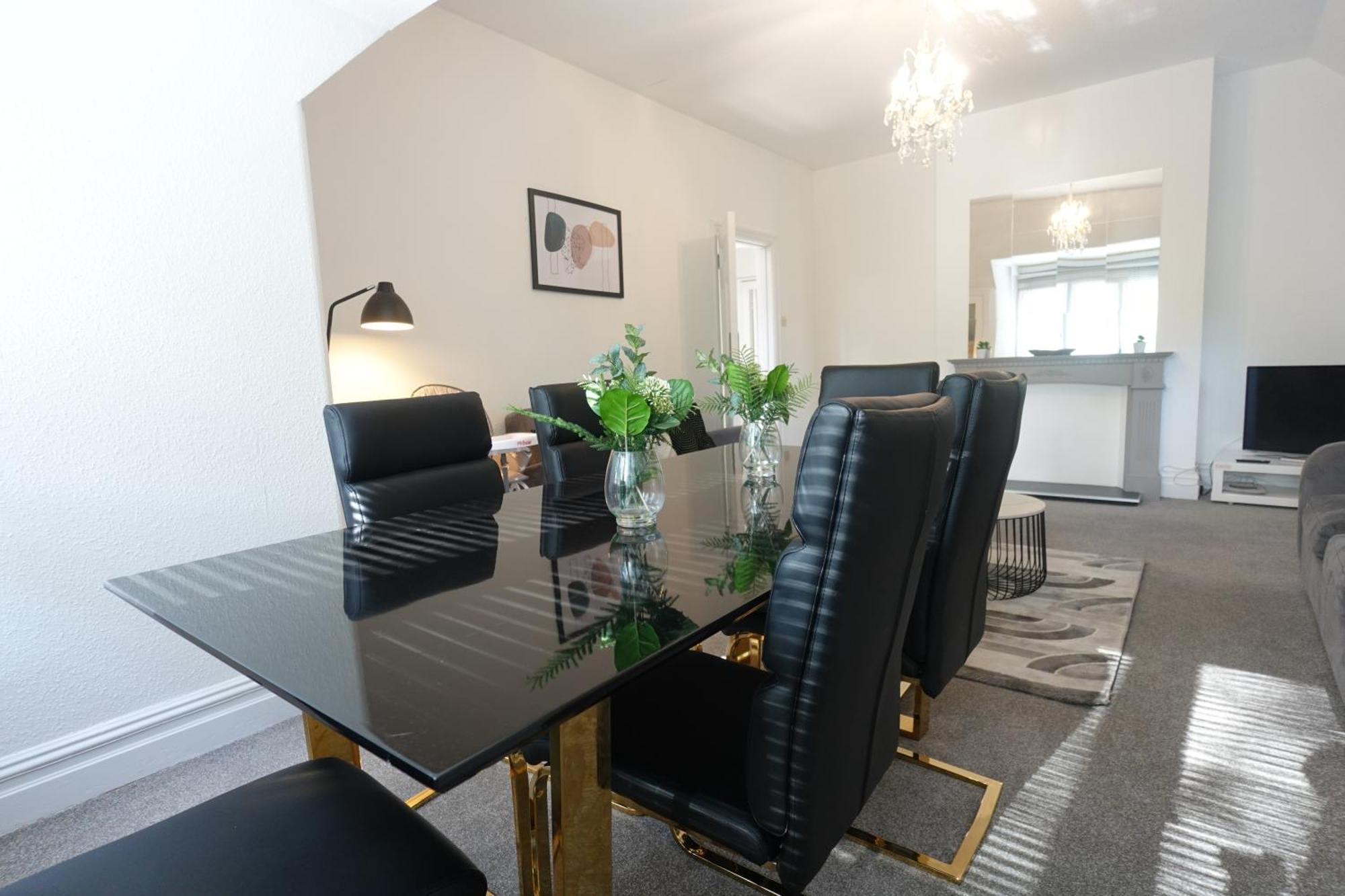Apartment In Canford Cliffs Close To Sandbanks Beach Poole Eksteriør bilde